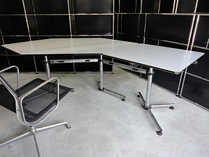USM-Haller Design Büromöbel aus Büroauflösung